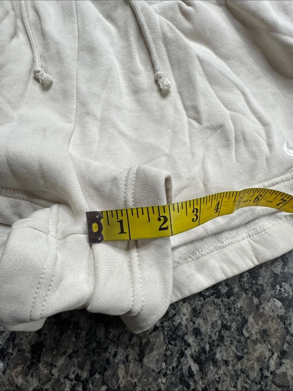 Nike Women's Cream Fleece Athletic Shorts with Drawstring and pockets EUC S